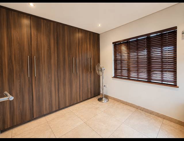4 BEDROOM TOWNHOUSE FOR SALE IN THREE RIVERS PROPER